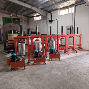 آب انار گیری صنعتی